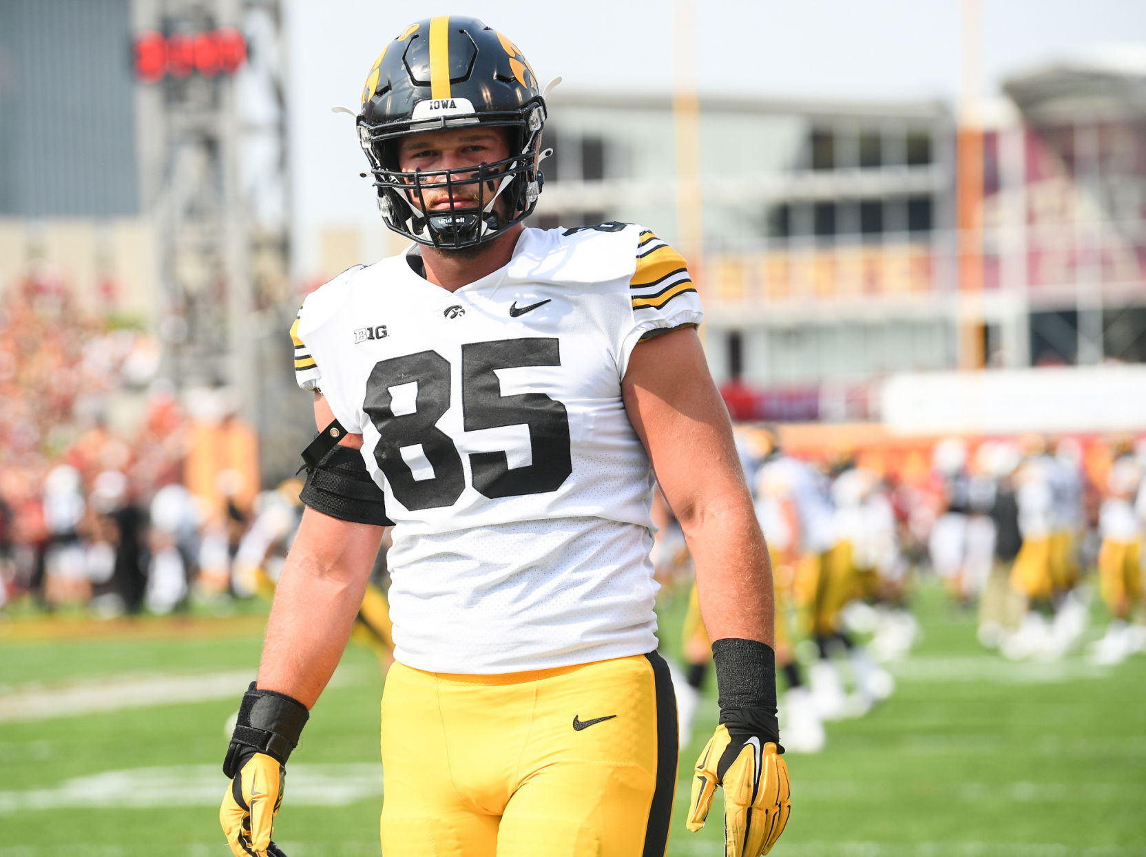 091121-qc-spt-iowa-isu-fball-026